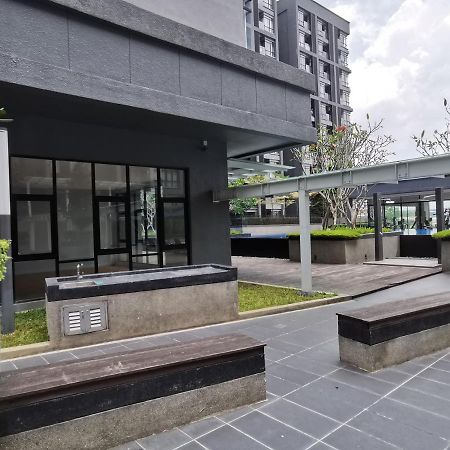 Alocasia Geniehome 3Br Free Wifi @ Utropolis Shah Alam Exterior foto